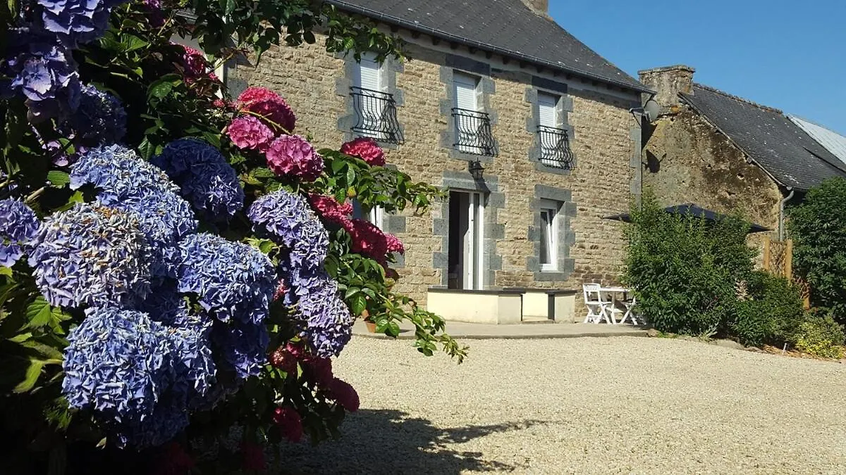 Saint-Vran La Ferme De Jeanヴィラ